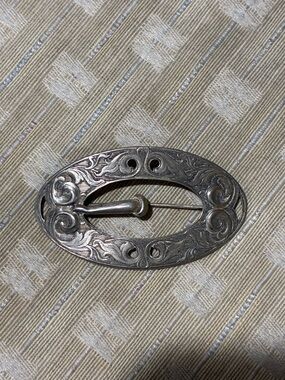 Antique Victorian buckle brooch